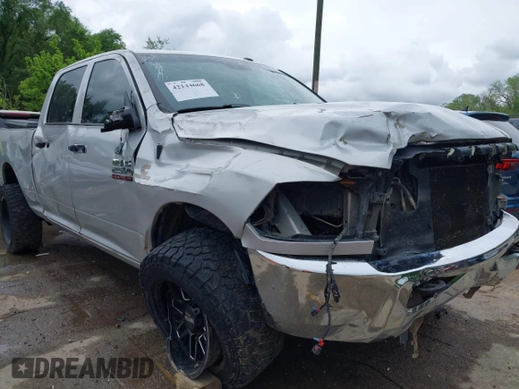 2015 Ram 2500 Tradesman с VIN 3C6UR5CL6FG527773, выставлен на аукционе IAAI как лот 42144668 с пробегом 202 758 миль миль и . История ставок и продаж доступна на DreamBid. Изображение 6.