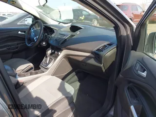 2013 Ford Escape SE with VIN 1FMCU9GX8DUD58286, listed as a IAAI auction lot 41797161 with 189,467 mi miles. Bid and sale history available at carsss.com. Image 5.