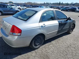 2009 Kia Spectra EX z VIN KNAFE221395666845, wystawiony jako IAAI lot #41721051 z przebiegiem 178 592 mil mil oraz . Historia ofert i sprzedaży dostępna na DreamBid. Obrazek 4.