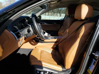 2017 BMW 7 Series 740i xDrive with VIN WBA7E4C5XHGU99338, listed as a Copart auction lot 39952414 with 51,938 mi miles. Bid and sale history available at carsss.com. Image 7.