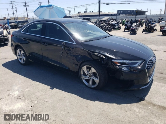 2024 Audi A3 Premium z VIN WAUAUDGYXRA029568, wystawiony jako Copart lot #54067005 z przebiegiem 14 130 mil mil oraz Szkoda całkowita • Salvage title. Historia ofert i sprzedaży dostępna na DreamBid. Obrazek 4.