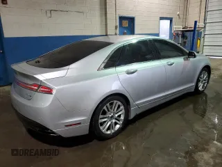 2015 Lincoln MKZ with VIN 3LN6L2G92FR610410, listed as a Copart auction lot 43044225 with 109,762 mi miles and Clean Title. Bid and sale history available at carsss.com. Image 3.