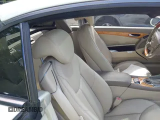 2003 Mercedes-Benz SL 500 z VIN WDBSK75F73F045221, wystawiony jako IAAI lot #42250517 z przebiegiem 103 803 mil mil oraz . Historia ofert i sprzedaży dostępna na DreamBid. Obrazek 8.