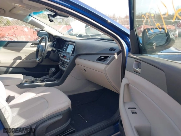 2019 Hyundai Sonata Sport with VIN 5NPE34AF1KH793452, listed as a IAAI auction lot 41924239 with 86,102 mi miles. Bid and sale history available at carsss.com. Image 5.
