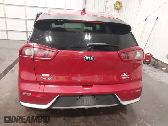 2017 Kia Niro Touring Launch Edition with VIN KNDCC3LC6H5102042, listed as a IAAI auction lot 41666561 with 191,584 mi miles. Bid and sale history available at carsss.com. Image 16.