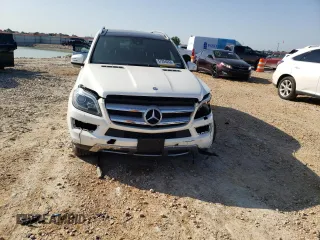 2015 Mercedes-Benz GL-Class GL 350 BlueTEC with VIN 4JGDF2EE9FA555169, listed as a Copart auction lot 57354533 with 84,126 mi miles. Bid and sale history available at carsss.com. Image 5.