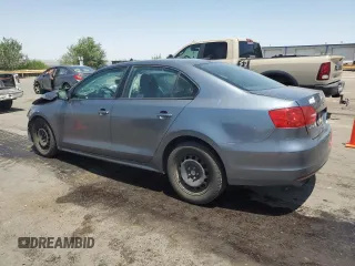 2014 Volkswagen Jetta SE with VIN 3VWD17AJ2EM360824, listed as a Copart auction lot 61420075 with 142,101 mi miles and Salvage title. Bid and sale history available at DreamBid. Image 2.