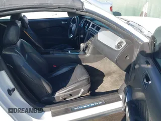 2012 Ford Mustang V6 with VIN 1ZVBP8EMXC5222287, listed as a IAAI auction lot 41478409 with 194,224 mi miles and . Bid and sale history available at carsss.com. Image 5.
