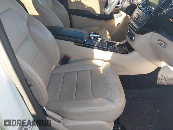 2017 Mercedes-Benz GLE 43 AMG с VIN 4JGED6EB1HA070261, выставлен на аукционе IAAI как лот 41634251 с пробегом 85 000 миль миль и . История ставок и продаж доступна на DreamBid. Изображение 5.