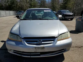 2002 Honda Accord LX z VIN 1HGCG56402A160961, wystawiony jako Copart lot #53092205 z przebiegiem 262 152 mil mil oraz Czysty tytuł • Clean title. Historia ofert i sprzedaży dostępna na DreamBid. Obrazek 5.