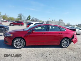 2016 Ford Fusion SE with VIN 3FA6P0T91GR403727, listed as a IAAI auction lot 42084588 with 171,209 mi miles. Bid and sale history available at carsss.com. Image 15.