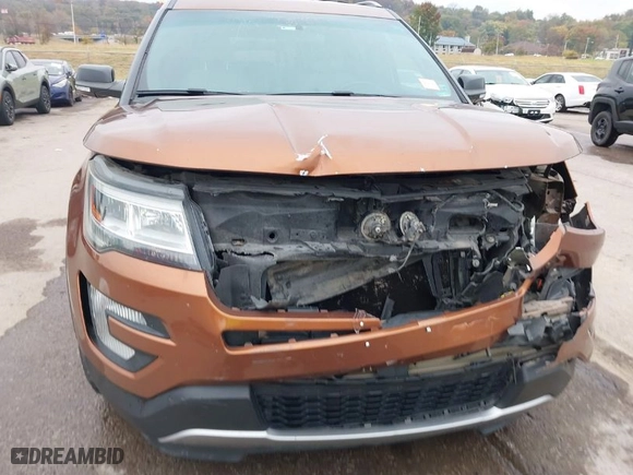 2017 Ford Explorer XLT with VIN 1FM5K7D80HGA43535, listed as a IAAI auction lot 40653467 with 98,360 mi miles. Bid and sale history available at carsss.com. Image 17.
