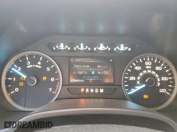 2019 Ford F-150 XL with VIN 1FTEW1C42KKD88588, listed as a Copart auction lot 59894575 with 70,948 mi miles and Salvage title. Bid and sale history available at DreamBid. Image 9.