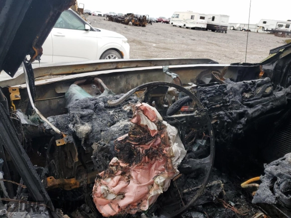 2015 Ford F-250 Lariat z VIN 1FT7W2B64FEB20793, wystawiony jako Copart lot #52627425 z przebiegiem Nie podano mil oraz Szkoda całkowita • Salvage title. Historia ofert i sprzedaży dostępna na DreamBid. Obrazek 8.