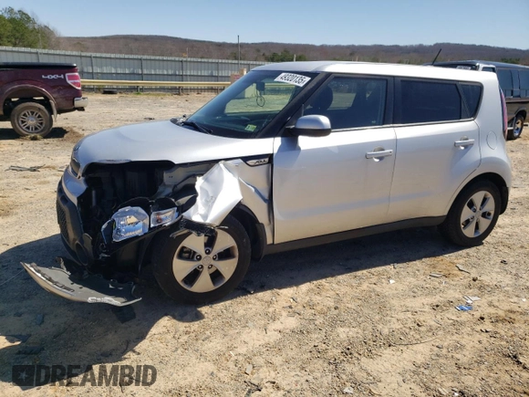 2015 Kia Soul with VIN KNDJN2A20F7768353, listed as a Copart auction lot 49320135 with 135,636 mi miles and Clean Title. Bid and sale history available at DreamBid. Image 1.