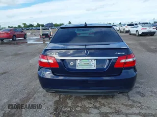 2013 Mercedes-Benz E 350 Luxury z VIN WDDHF8JB3DA763748, wystawiony jako IAAI lot #42447273 z przebiegiem 140 460 mil mil oraz . Historia ofert i sprzedaży dostępna na DreamBid. Obrazek 16.
