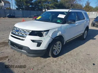 2018 Ford Explorer XLT z VIN 1FM5K8D87JGC51102, wystawiony jako IAAI lot #41743161 z przebiegiem 91 220 mil mil oraz . Historia ofert i sprzedaży dostępna na DreamBid. Obrazek 2.