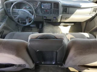 2004 GMC Yukon SLE with VIN 1GKEC13V44R263849, listed as a Copart auction lot 47528325 with 448,294 mi miles and Salvage Title. Bid and sale history available at carsss.com. Image 8.