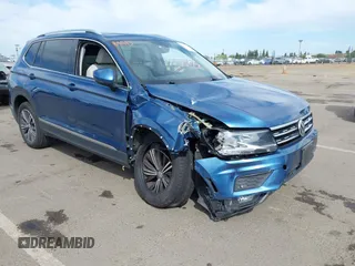 2019 Volkswagen Tiguan SE with VIN 3VV3B7AX2KM064568, listed as a IAAI auction lot 42008754 with 53,132 mi miles and . Bid and sale history available at DreamBid. Image 1.