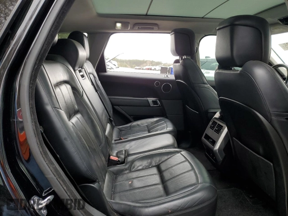 2019 Land Rover Range Rover Sport HSE with VIN SALWR2RV9KA420677, listed as a Copart auction lot 49412085 with 137,840 mi miles and Salvage Title. Bid and sale history available at DreamBid. Image 10.