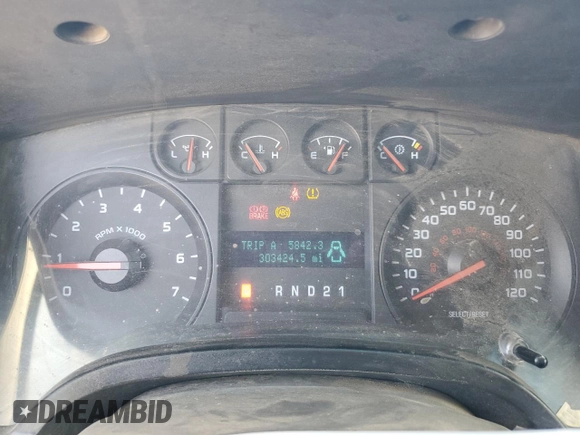 2010 Ford F-150 XL z VIN 1FTMF1CW8AKE05759, wystawiony jako Copart lot #61659635 z przebiegiem 303 424 mil mil oraz Szkoda całkowita • Salvage title. Historia ofert i sprzedaży dostępna na DreamBid. Obrazek 9.