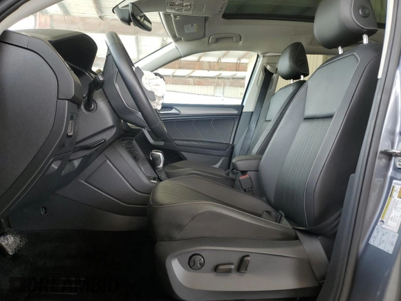 2022 Volkswagen Tiguan SE с VIN 3VV2B7AX4NM056763, выставлен на аукционе Copart как лот 61078065 с пробегом Не указан миль и На запчасти • Non repairable. История ставок и продаж доступна на DreamBid. Изображение 7.
