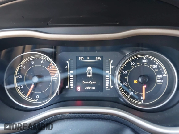 2017 Jeep Cherokee Latitude с VIN 1C4PJLCS6HW548071, выставлен на аукционе IAAI как лот 41679113 с пробегом 79 491 миль миль и . История ставок и продаж доступна на DreamBid. Изображение 7.
