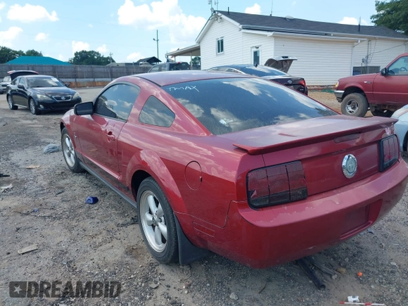 2007 Ford Mustang Deluxe with VIN 1ZVHT80N875237169, listed as a IAAI auction lot 42534195 with 286,395 mi miles and . Bid and sale history available at DreamBid. Image 3.
