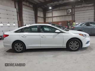 2016 Hyundai Sonata SE z VIN 5NPE24AF6GH377178, wystawiony jako IAAI lot #42522399 z przebiegiem 138 743 mil mil oraz . Historia ofert i sprzedaży dostępna na DreamBid. Obrazek 13.