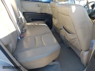 2002 Toyota Highlander with VIN JTEGF21A020069687, listed as a IAAI auction lot 38327598 with 178,401 mi miles. Bid and sale history available at carsss.com. Image 8.