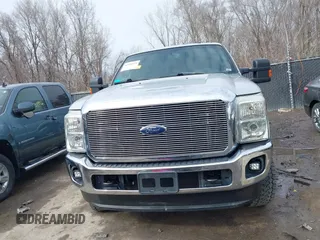 2011 Ford F-250 XL z VIN 1FT7W2BT5BEA16071, wystawiony jako IAAI lot #41666621 z przebiegiem 181 497 mil mil oraz . Historia ofert i sprzedaży dostępna na DreamBid. Obrazek 13.