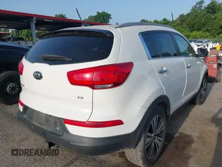 2016 Kia Sportage EX with VIN KNDPC3AC5G7838378, listed as a IAAI auction lot 42632879 with 146,702 mi miles and . Bid and sale history available at DreamBid. Image 4.