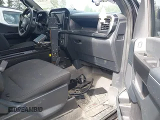 2022 Ford F-150 with VIN 1FTFW1P88NKD26828, listed as a IAAI auction lot 42702457 with 43,327 mi miles and . Bid and sale history available at DreamBid. Image 5.