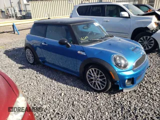 2012 MINI Hardtop S z VIN WMWSV3C54CTY19922, wystawiony jako Copart lot #48222395 z przebiegiem 129 699 mil mil oraz Szkoda całkowita • Salvage title. Historia ofert i sprzedaży dostępna na DreamBid. Obrazek 4.