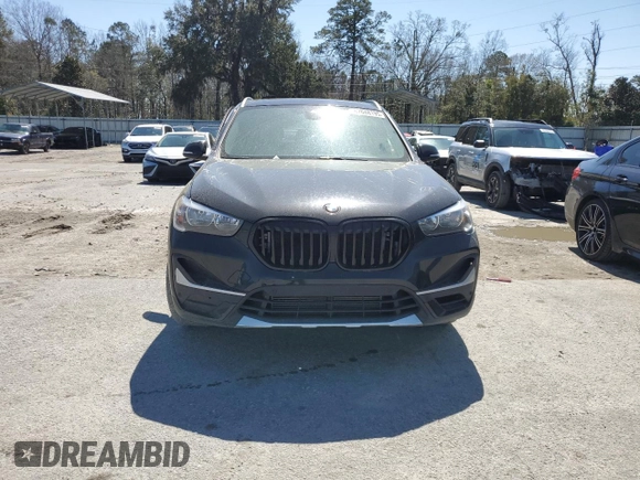 2022 BMW X1 sDrive28i with VIN WBXJG7C02N5V40225, listed as a Copart auction lot 47688195 with 42,430 mi miles and Salvage Title. Bid and sale history available at carsss.com. Image 5.