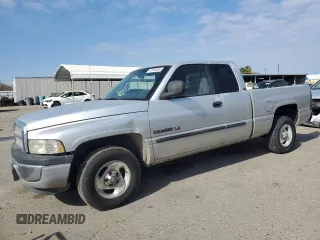 2001 Dodge 1500 with VIN 3B7HC13Y31M536652, listed as a Copart auction lot 42583405 with 236,200 mi miles and Clean Title. Bid and sale history available at carsss.com. Image 1.