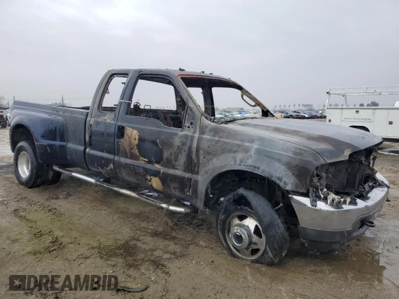 2003 Ford F-350 XL с VIN 1FTWX33P43EC13685, выставлен на аукционе Copart как лот 84529704 с пробегом Не указан миль и На запчасти • Non repairable. История ставок и продаж доступна на DreamBid. Изображение 4.