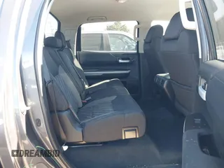 2018 Toyota Tundra 2WD SR5 with VIN 5TFEM5F10JX133762, listed as a IAAI auction lot 41411166 with 80,310 mi miles. Bid and sale history available at carsss.com. Image 8.