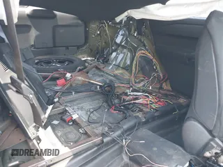 2020 Ford Police Interceptor Utility z VIN 1FM5K8AB6LGA19058, wystawiony jako IAAI lot #42223865 z przebiegiem 67 047 mil mil oraz . Historia ofert i sprzedaży dostępna na DreamBid. Obrazek 8.