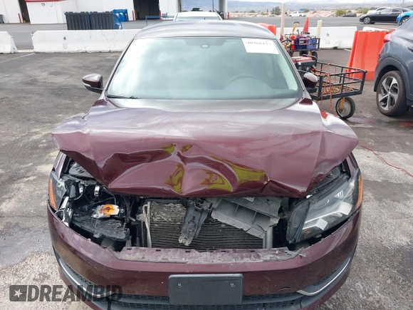 2014 Volkswagen Passat S z VIN 1VWAP7A37EC018810, wystawiony jako IAAI lot #40968457 z przebiegiem 102 606 mil mil oraz . Historia ofert i sprzedaży dostępna na DreamBid. Obrazek 6.