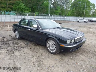 2007 Jaguar XJ Vanden Plas with VIN SAJWA82B87SH12375, listed as a IAAI auction lot 42108022 with 117,036 mi miles. Bid and sale history available at carsss.com. Image 1.