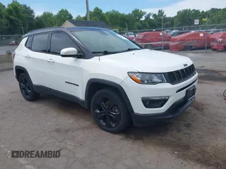 2018 Jeep Compass Latitude with VIN 3C4NJDBBXJT304529, listed as a IAAI auction lot 42637865 with 112,662 mi miles and . Bid and sale history available at DreamBid. Image 1.
