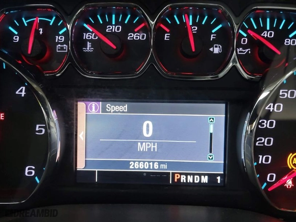 2015 Chevrolet Silverado 2500HD LT with VIN 1GC1KVEGXFF133842, listed as a IAAI auction lot 41572202 with 266,016 mi miles. Bid and sale history available at carsss.com. Image 7.