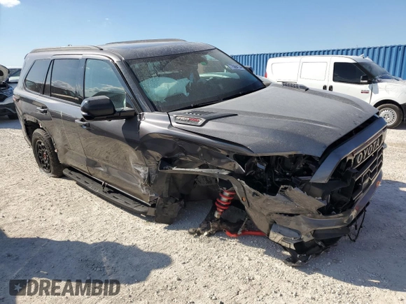 2023 Toyota Sequoia SR5 with VIN 7SVAAABA3PX018996, listed as a Copart auction lot 75094134 with 13,285 mi miles and Salvage Title. Bid and sale history available at carsss.com. Image 4.
