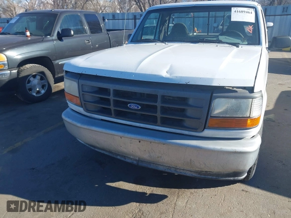 1995 Ford F-150 with VIN 1FTDF15Y4SLC02751, listed as a IAAI auction lot 41689464 with 366,344 mi miles. Bid and sale history available at carsss.com. Image 6.