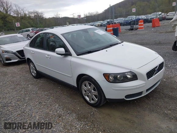 2007 Volvo S40 2.4L with VIN YV1MS390972278887, listed as a IAAI auction lot 42044268 with 150,958 mi miles. Bid and sale history available at carsss.com. Image 1.