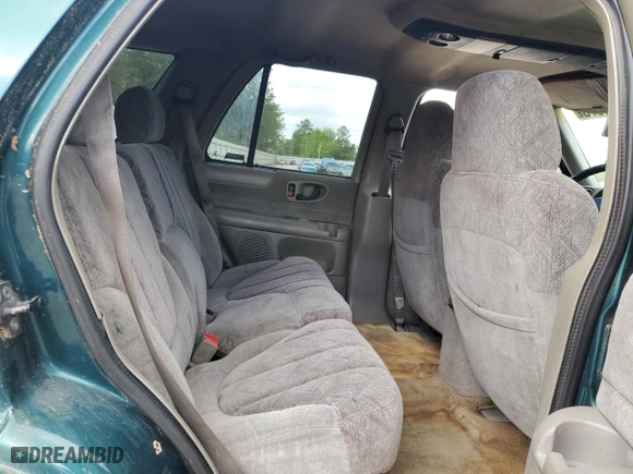 1998 GMC Jimmy SL with VIN 1GKCS13W8W2500566, listed as a Copart auction lot 51211875 with 0 mi miles and Non Repairable. Bid and sale history available at carsss.com. Image 11.