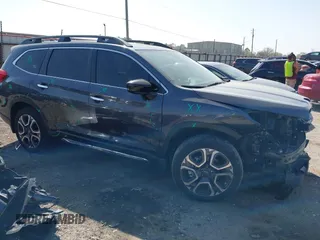 2024 Subaru Ascent Touring z VIN 4S4WMAWD6R3441525, wystawiony jako IAAI lot #41790934 z przebiegiem 11 801 mil mil oraz . Historia ofert i sprzedaży dostępna na DreamBid. Obrazek 1.