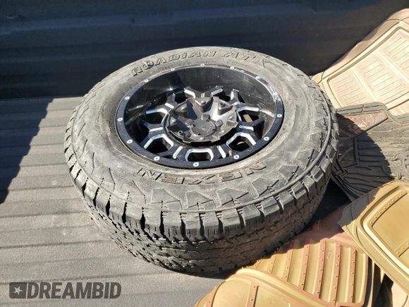 1999 GMC Sierra 1500 SLE z VIN 2GTEK19T1X1565469, wystawiony jako Copart lot #46587775 z przebiegiem 199 697 mil mil oraz Szkoda całkowita • Salvage title. Historia ofert i sprzedaży dostępna na DreamBid. Obrazek 12.