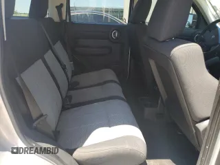 2007 Dodge Nitro SXT z VIN 1D8GT28K97W595592, wystawiony jako Copart lot #58141035 z przebiegiem 149 107 mil mil oraz Czysty tytuł • Clean title. Historia ofert i sprzedaży dostępna na DreamBid. Obrazek 11.